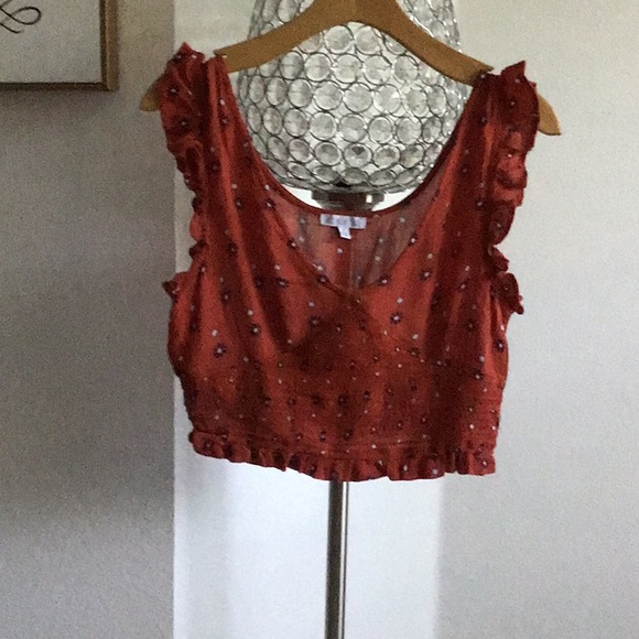 Crop top - Picture 1 of 3